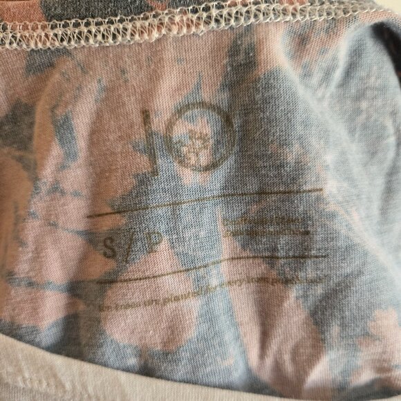 Joe Fresh Cream Floral Pocket Tank Top S/P Small Contrast Back Print EUC - Picture 3 of 3